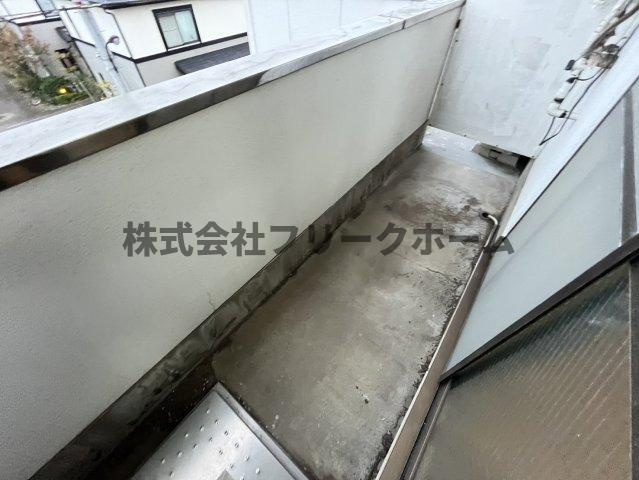 三鷹市牟礼６丁目の賃貸マンションのバルコニー