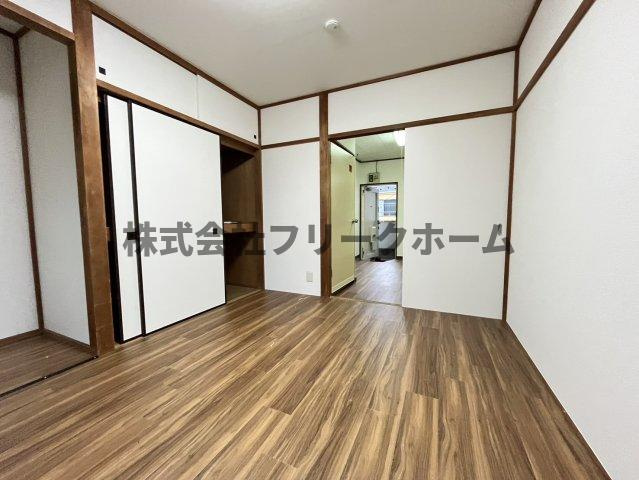 三鷹市牟礼６丁目の賃貸マンションの居間・リビング