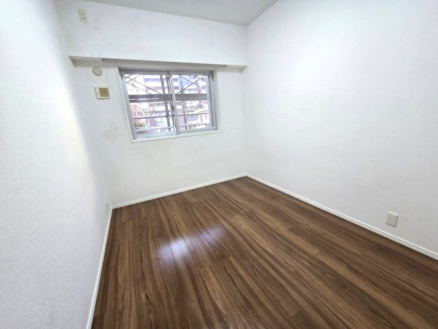 パークホームズ警固本通りの洋室|お子様のお部屋や書斎に良さそうです！！
