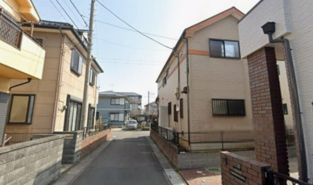 【中古】坂戸市石井中古住宅の前面道路含む現地写真