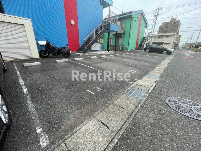 カラーシティーBタウンの駐車場