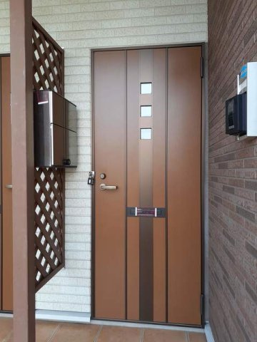 エルファロ　Ａ棟のエントランス