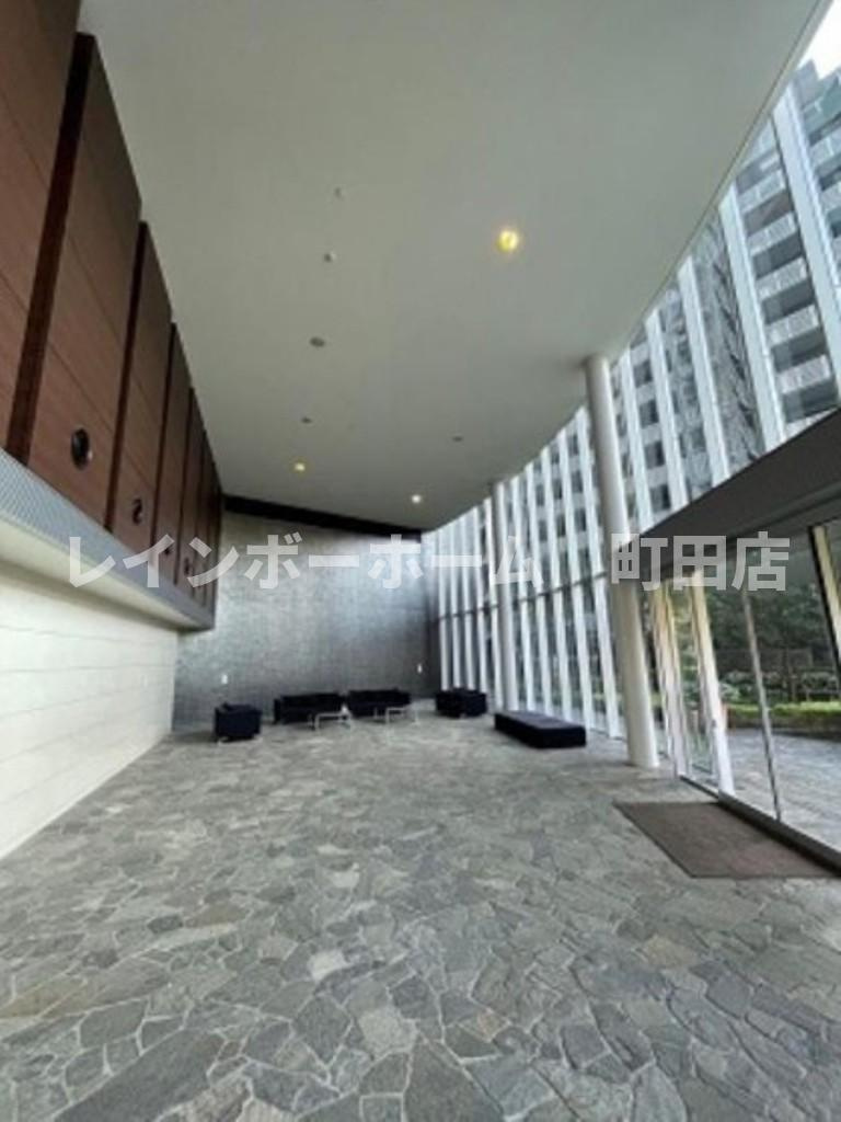 パークスクエア相模大野タワーアンドレジデンス ※初期費用分割あと払いサービス利用可能物件のロビー