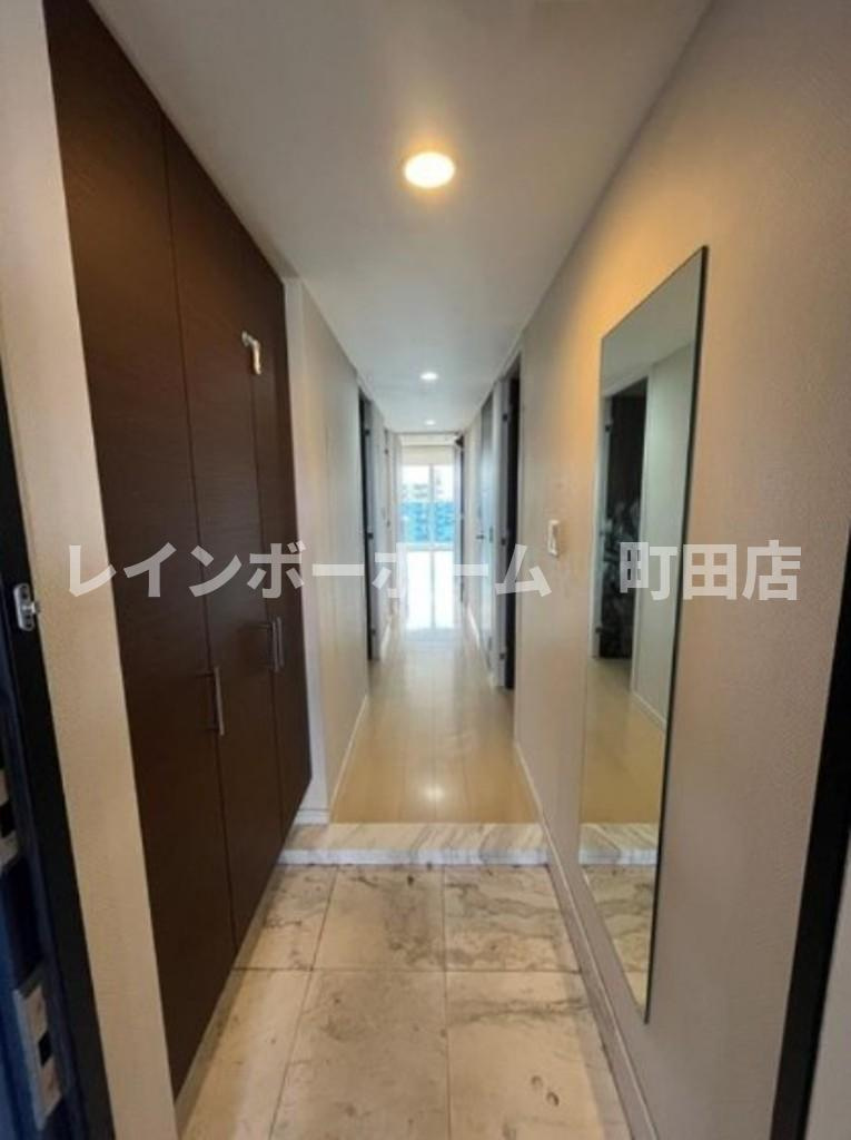 パークスクエア相模大野タワーアンドレジデンス ※初期費用分割あと払いサービス利用可能物件の玄関