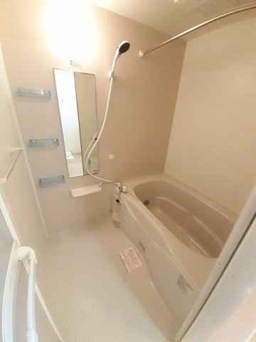 ノヴァジェントリーＫの浴室