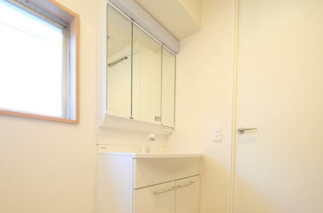 熱海市　フルリノベ×オーシャンビュー【シェルガーデン熱海サウス】の独立洗面台