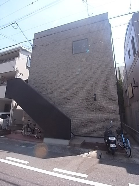 Casa AZUL 神戸西の外観