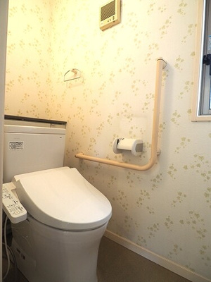 【トイレ】 | 新宿区左門町戸建 | ２階トイレ