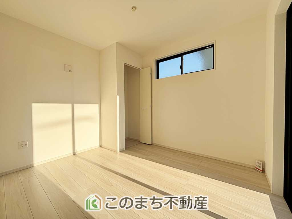 リガーレ小山市土塔8期の洋室