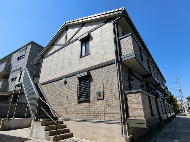 リュエルの外観