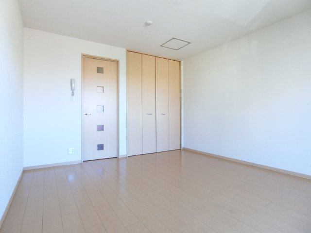 リュエルの洋室