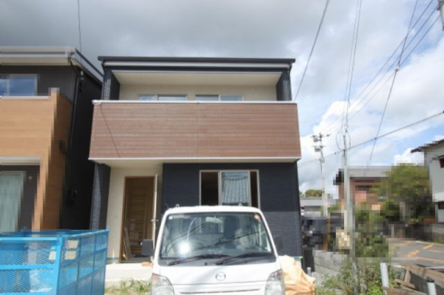 土佐市高岡町乙　新築戸建　東棟（全2区画）の外観|建築中です！