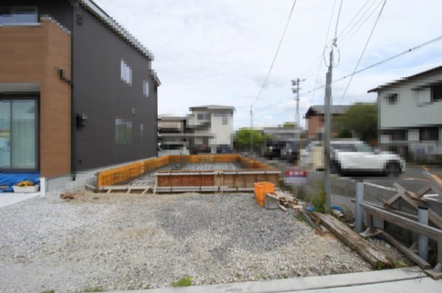 土佐市高岡町乙　新築戸建　東棟（全2区画）の外観|東棟　土地面積　105.14㎡（約31.80坪）　