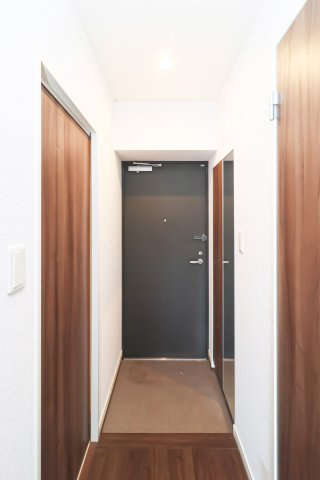 サヴォイラクアティック　10階の玄関|別別号室のものです。現状優先になります。