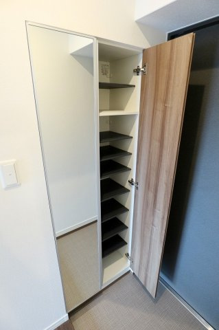 サヴォイラクアティック　10階の収納|別別号室のものです。現状優先になります。