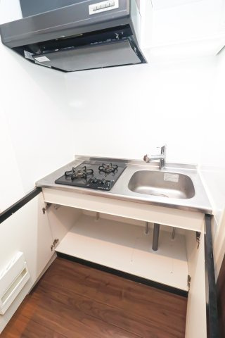 サヴォイラクアティック　10階のキッチン|別別号室のものです。現状優先になります。