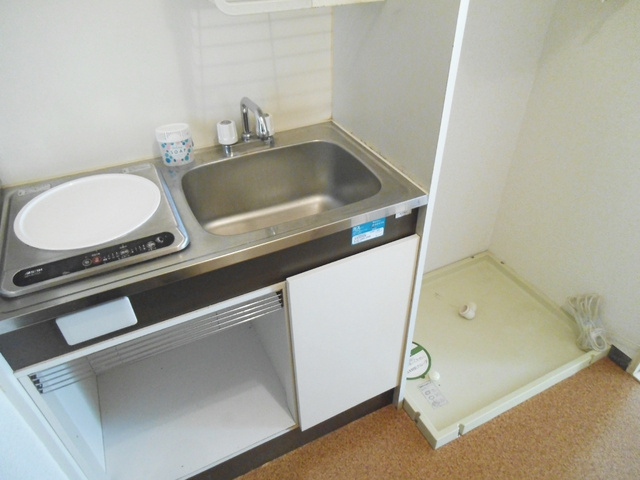 北区浮間２丁目の賃貸マンションのキッチン|洗濯機置き場はお部屋の中にございます♪