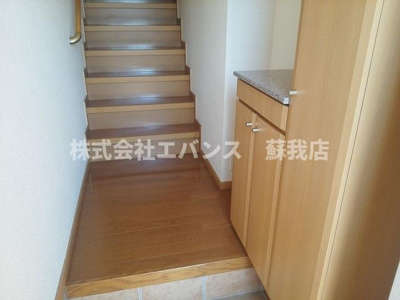 【玄関】 | フルールメゾンB