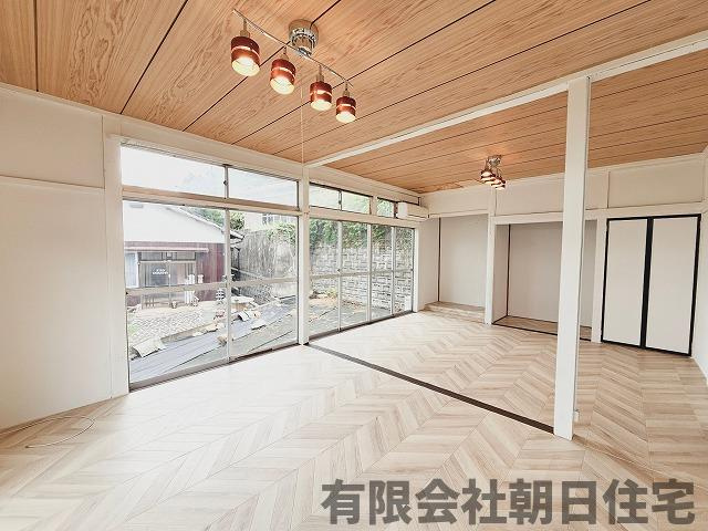 【洋室】 | 古志原2丁目収益戸建 | 1F洋室12帖です