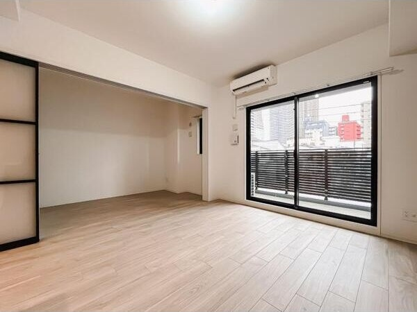 Louis Residence 弁天町の洋室