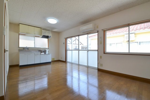 スナコダコーポB棟の居間・リビング