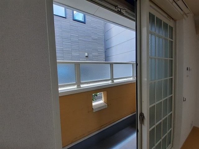 サニークレールB棟のバルコニー