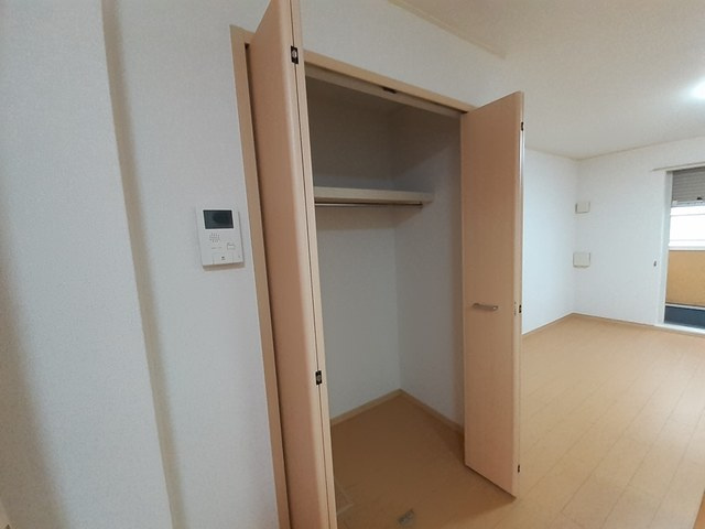 サニークレールB棟の収納