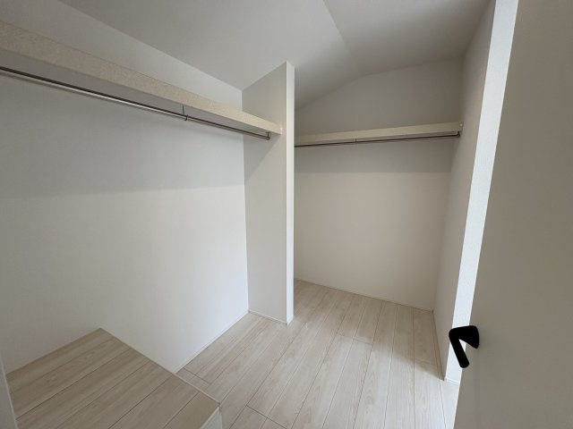 嵐山町志賀　新築一戸建の収納|2階洋室7帖のWIC