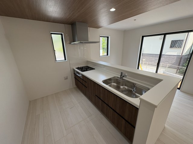 嵐山町志賀　新築一戸建のキッチン