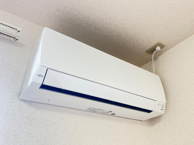 【設備】 | アムールハイツおおば | エアコン