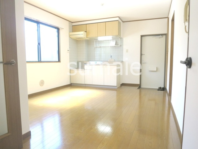 フローラ篠崎のキッチン|ダイニングルームです。