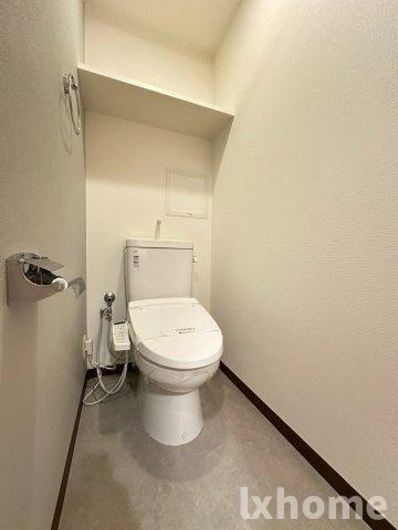 ＵＵＲコート茨木東中条のトイレ|シンプルで使いやすいトイレです