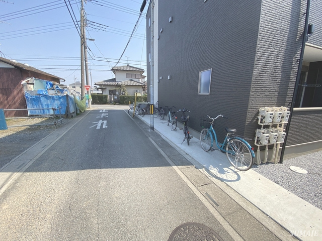 ジーメゾン大宮三橋の周辺|前面道路です