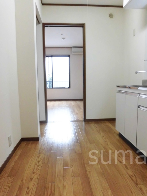 アフィーノの居間・リビング|広々としたキッチンスペースになります☆