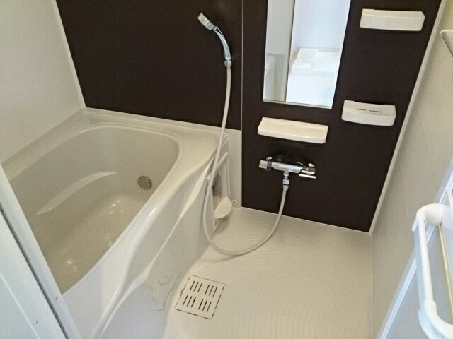 コントレイルの浴室