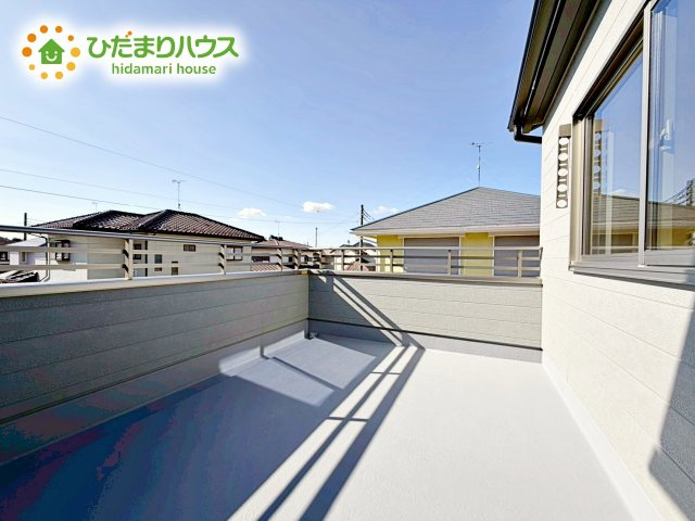 【バルコニー】 | 小美玉市清風台団地第6　新築戸建 | 広々としたバルコニーは、大量の洗濯物を干しても余裕！お布団だって、家族全員分をいっきに干せますね(^O^)