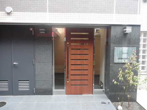 メゾン浅草G2のエントランス