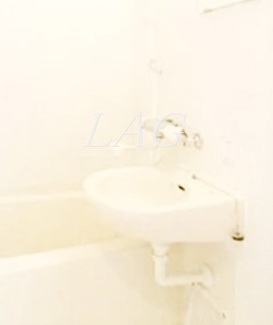 【洗面所】 | オルテンシア | 洗面台です。