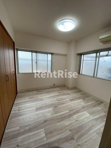 メゾンシャンビラージ多加木の居間・リビング