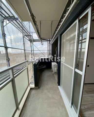 メゾンシャンビラージ多加木のバルコニー