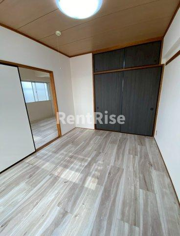 メゾンシャンビラージ多加木の居間・リビング