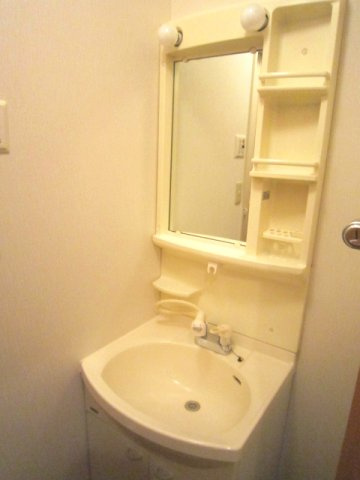 武蔵野市関前４丁目のアパートの洗面所