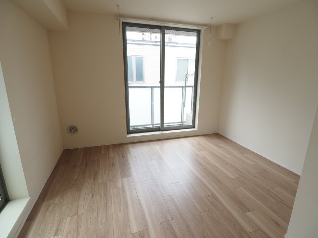 【洋室】 | Ligare | 同物件別部屋参考写真