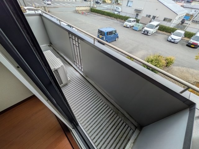ホワイトオークハイツ　Bのバルコニー
