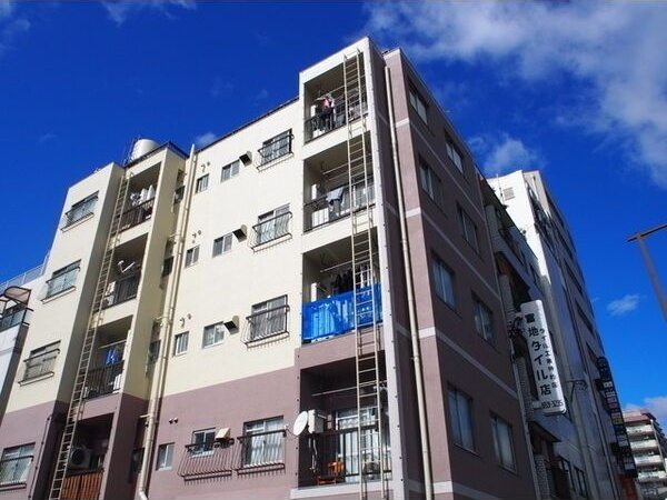 パルミエール岸里の外観