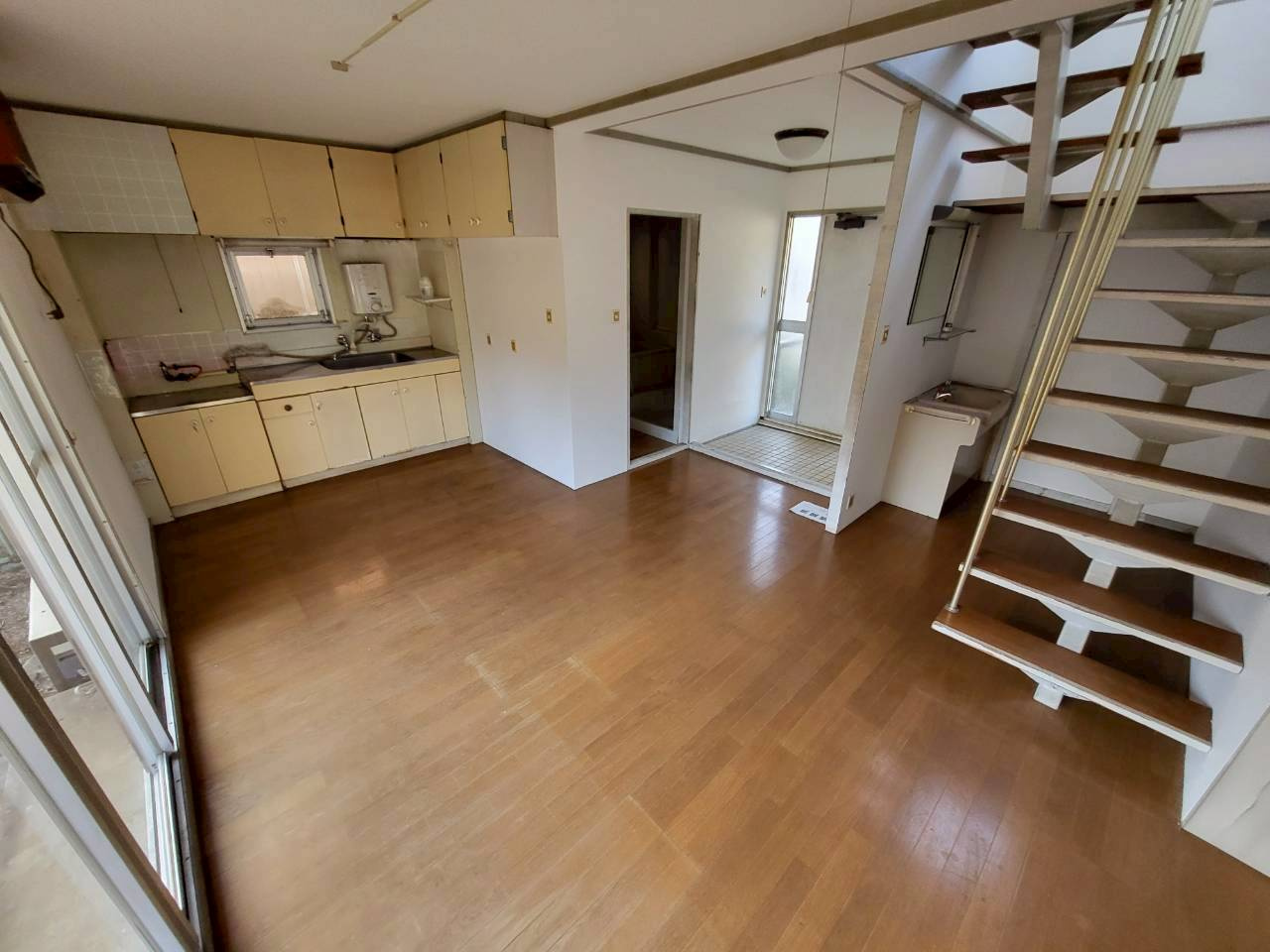 【居間・リビング】