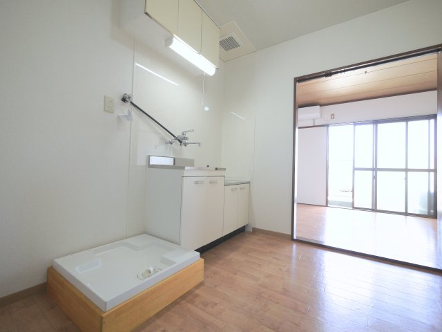 メゾン奥田南の居間・リビング|※写真は別の部屋のものです。