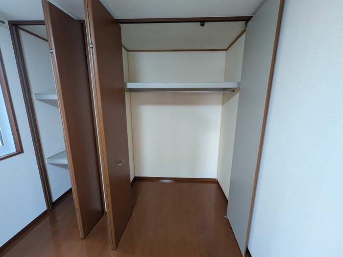 ホワイトオークハイツ　Bの収納