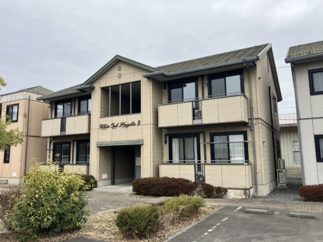 ホワイトオークハイツ　Bの外観