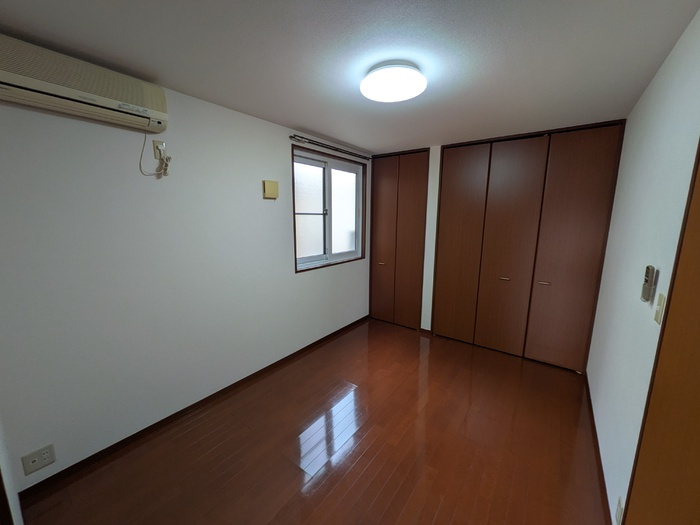 ホワイトオークハイツ　Bの洋室